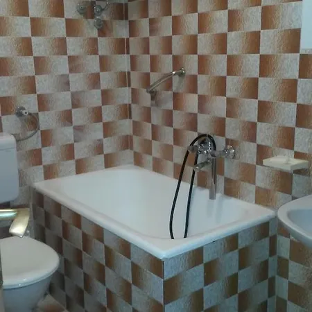 By The Sea Tucepi, Makarska - 16037 Apartment *